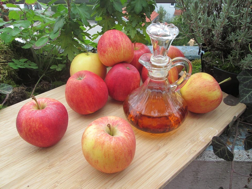 Jak užívat jablečný ocet?