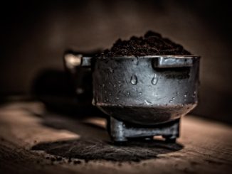 Způsoby, jak využít kávovou sedlinu po celém domě