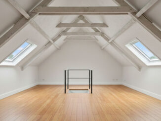 Půda jako plnohodnotná součást bydlení, ne jen skladiště